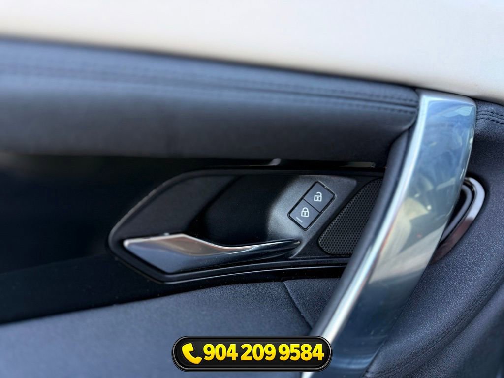 Used 2023 Land Rover Discovery Sport S image 13