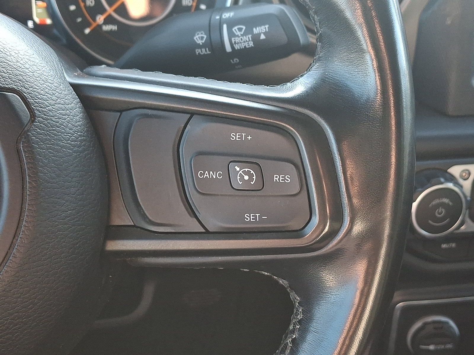 Used 2022 Jeep Gladiator Sport AWD/4WD image 21