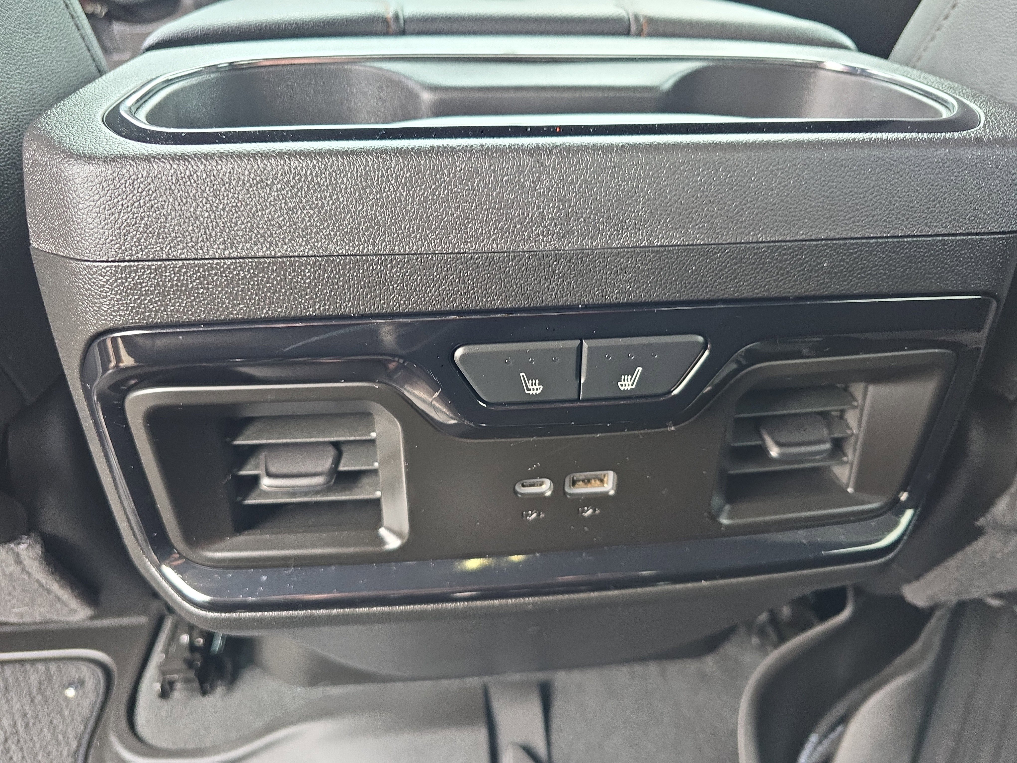 Used 2025 GMC Sierra 2500 AT4 AWD/4WD image 14