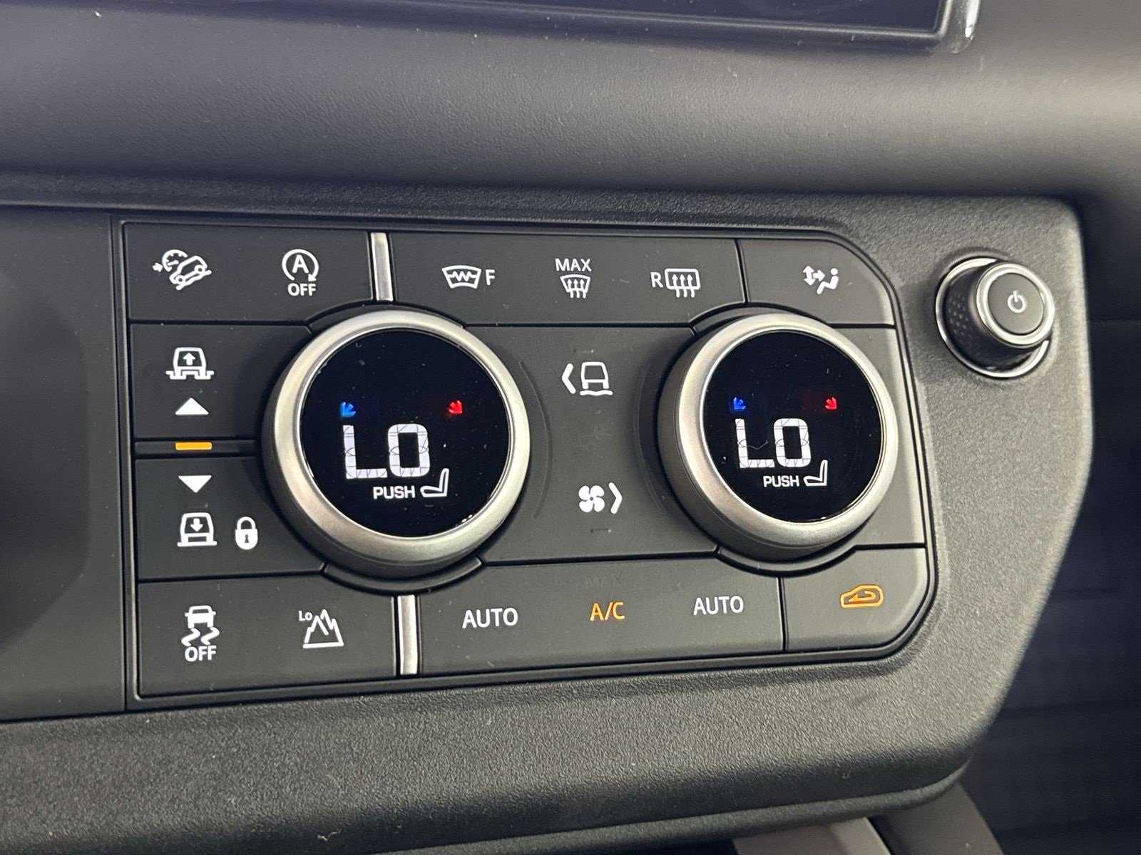 New 2025 Land Rover Defender 130 V8 image 15