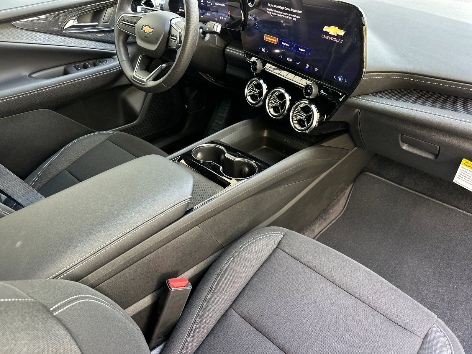 Used 2026 Chevrolet Blazer EV LT image 16