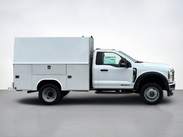 New 2025 Ford F550 4x4 Regular Cab Super Duty image 6