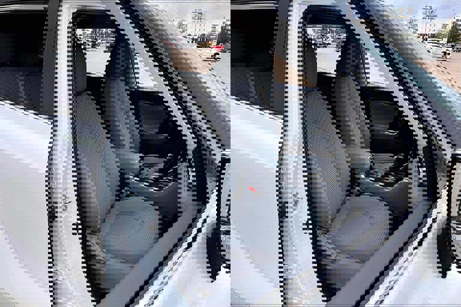 Used 2023 Toyota Highlander LE image 7