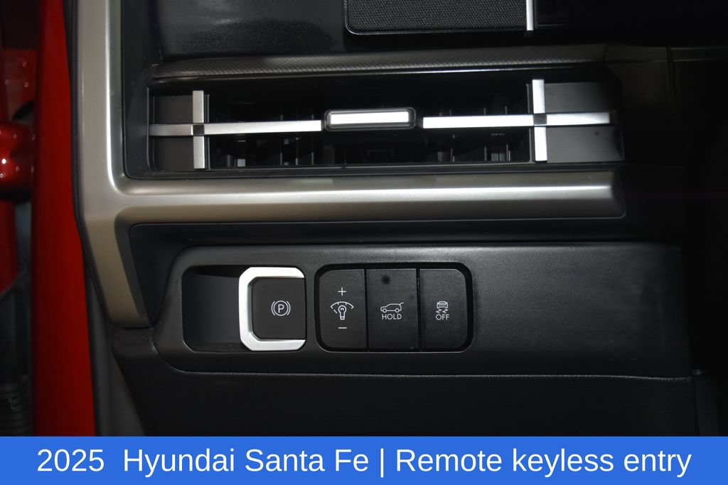 Used 2025 Hyundai Santa Fe SEL AWD/4WD image 10