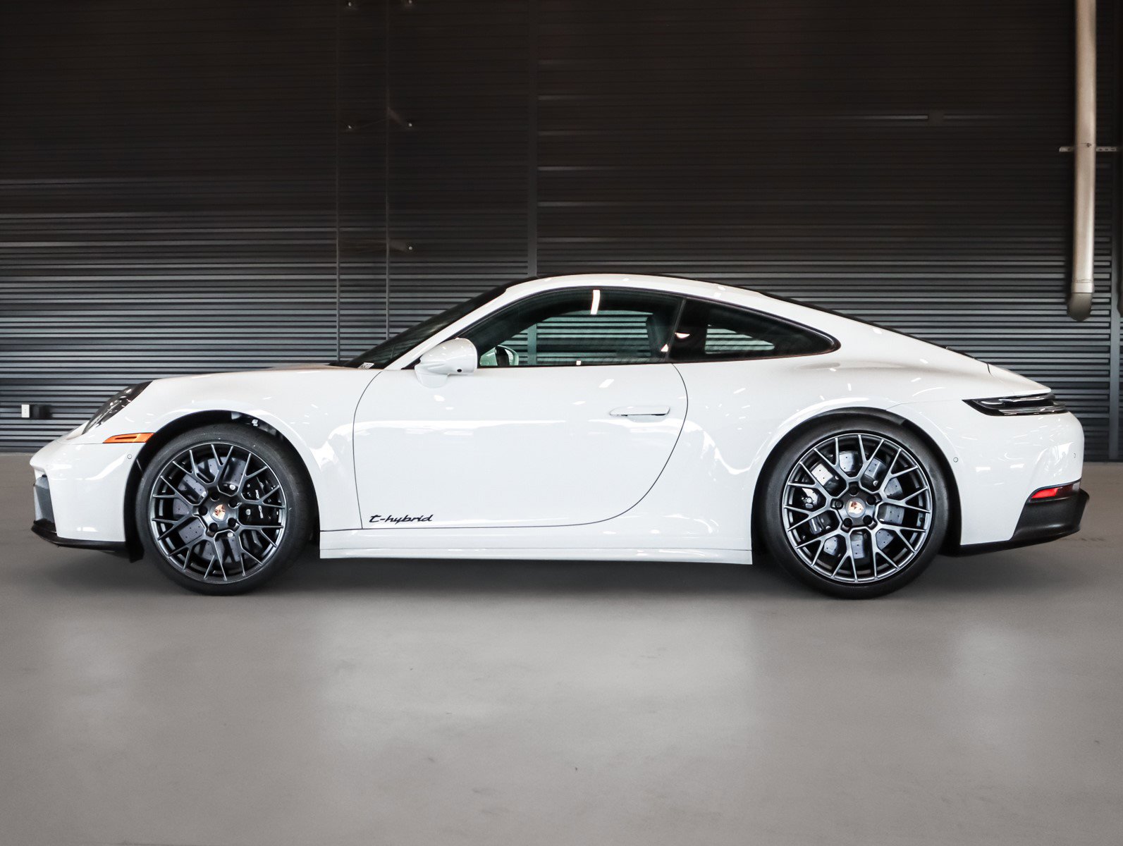 Certified 2025 Porsche 911 Carrera 4 GTS image 2