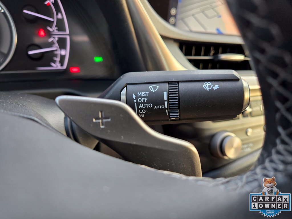 Used 2021 Lexus ES 300h Ultra Luxury w/ Accessory Package FWD image 36