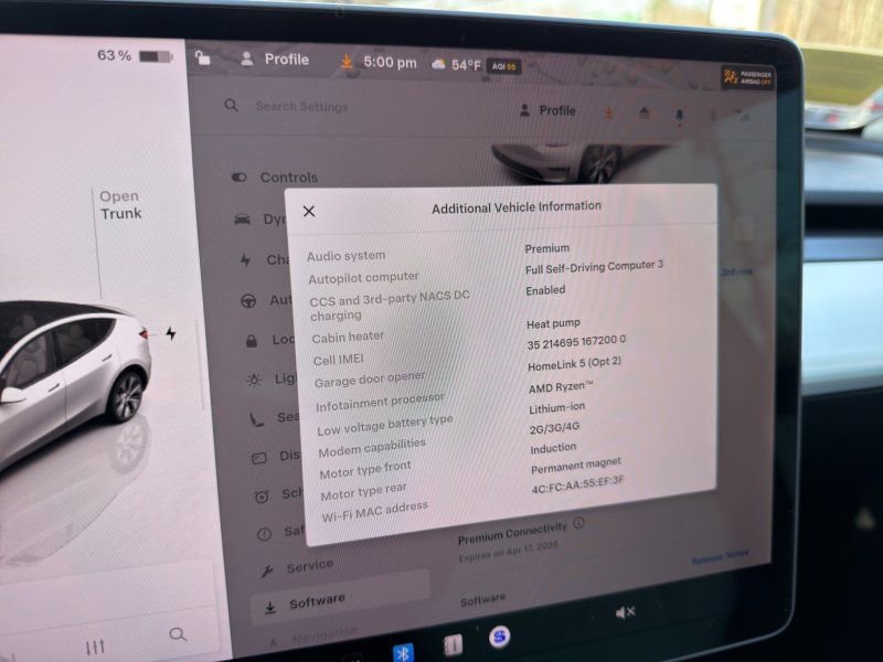 Used 2022 Tesla Model Y Long Range image 16