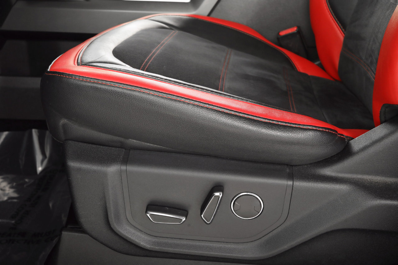 Used 2016 Ford F150 Lariat w/ Equipment Group 502A Luxury image 31