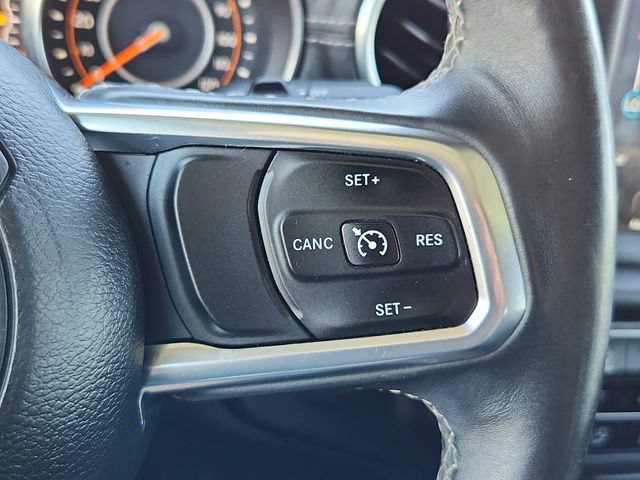 Used 2018 Jeep Wrangler Unlimited Sahara AWD/4WD image 25