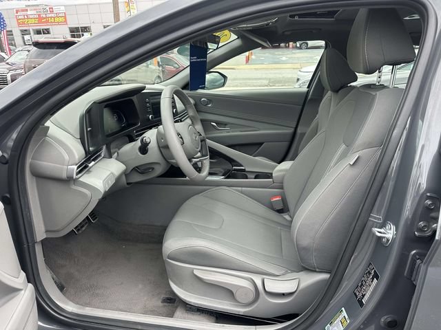 Used 2026 Hyundai Elantra SEL Sport Premium FWD image 14