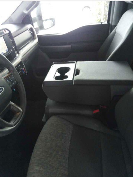 Used 2025 Ford F250 XLT AWD/4WD image 3