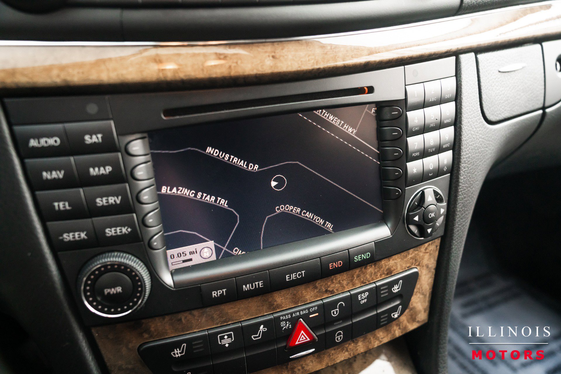 Used 2007 Mercedes-Benz E 550 Sedan image 21