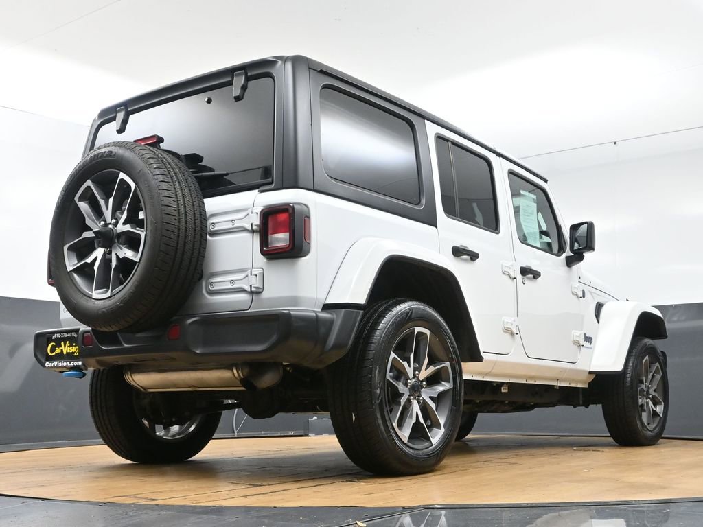 Used 2024 Jeep Wrangler Unlimited w/ Convenience Group AWD/4WD image 55