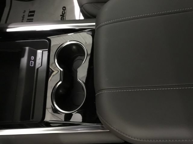 New 2026 Chevrolet Suburban LT w/ Comfort Package AWD/4WD image 29