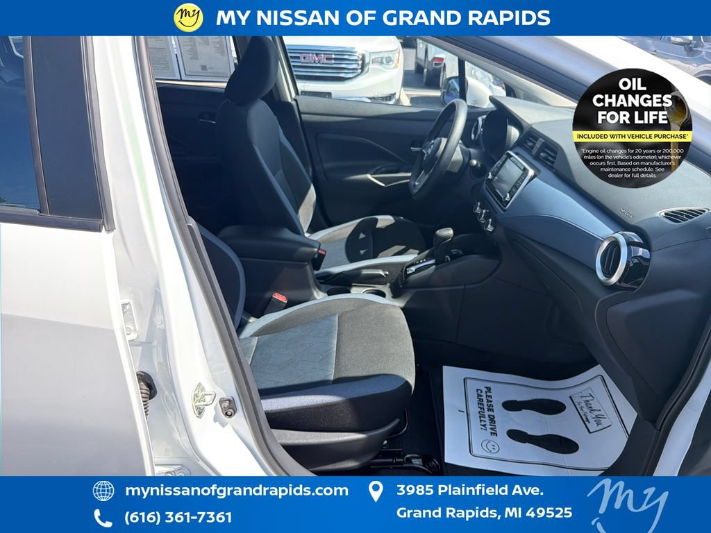 Used 2025 Nissan Versa SV w/ Trunk Package FWD image 25