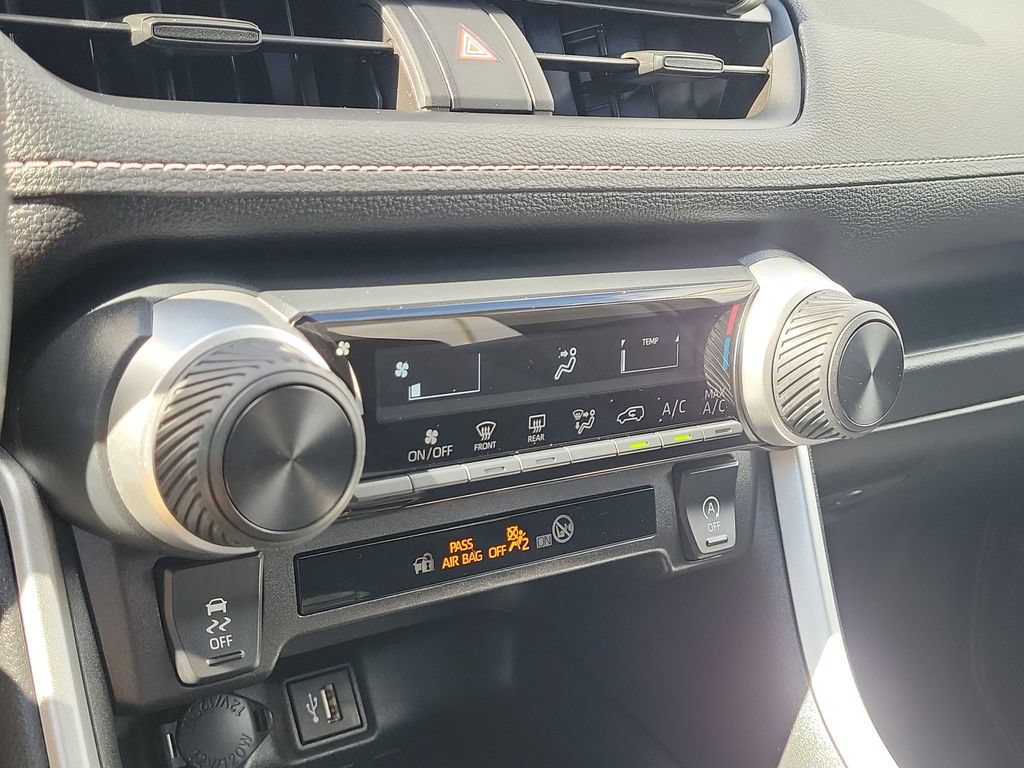 Certified 2025 Toyota RAV4 LE FWD image 16
