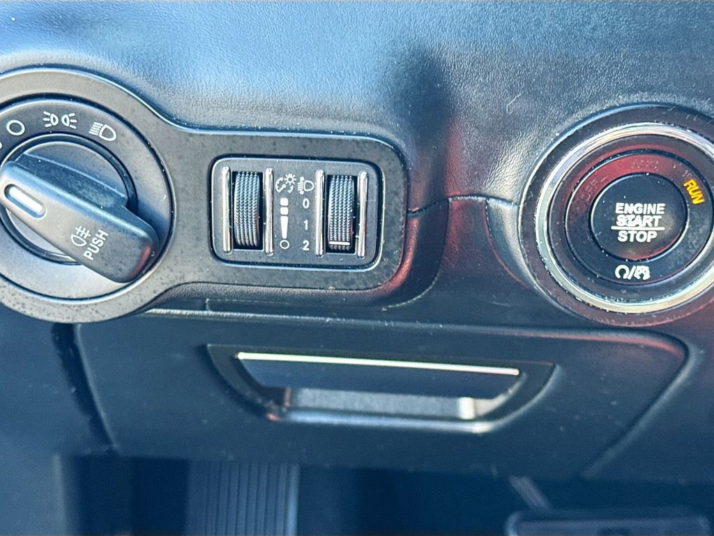 Used 2018 Maserati Ghibli RWD image 11