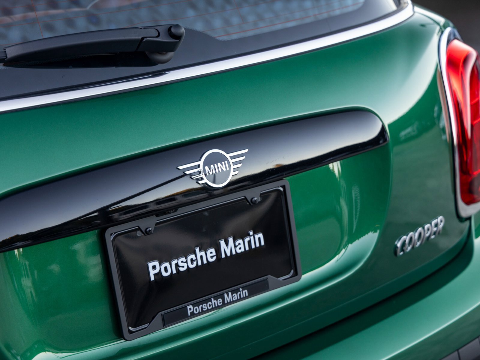 Used 2023 MINI Cooper 2-Door Hardtop w/ Signature Upholstery Package image 19