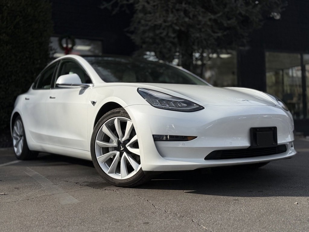 Used 2020 Tesla Model 3 Standard Range Plus image 8