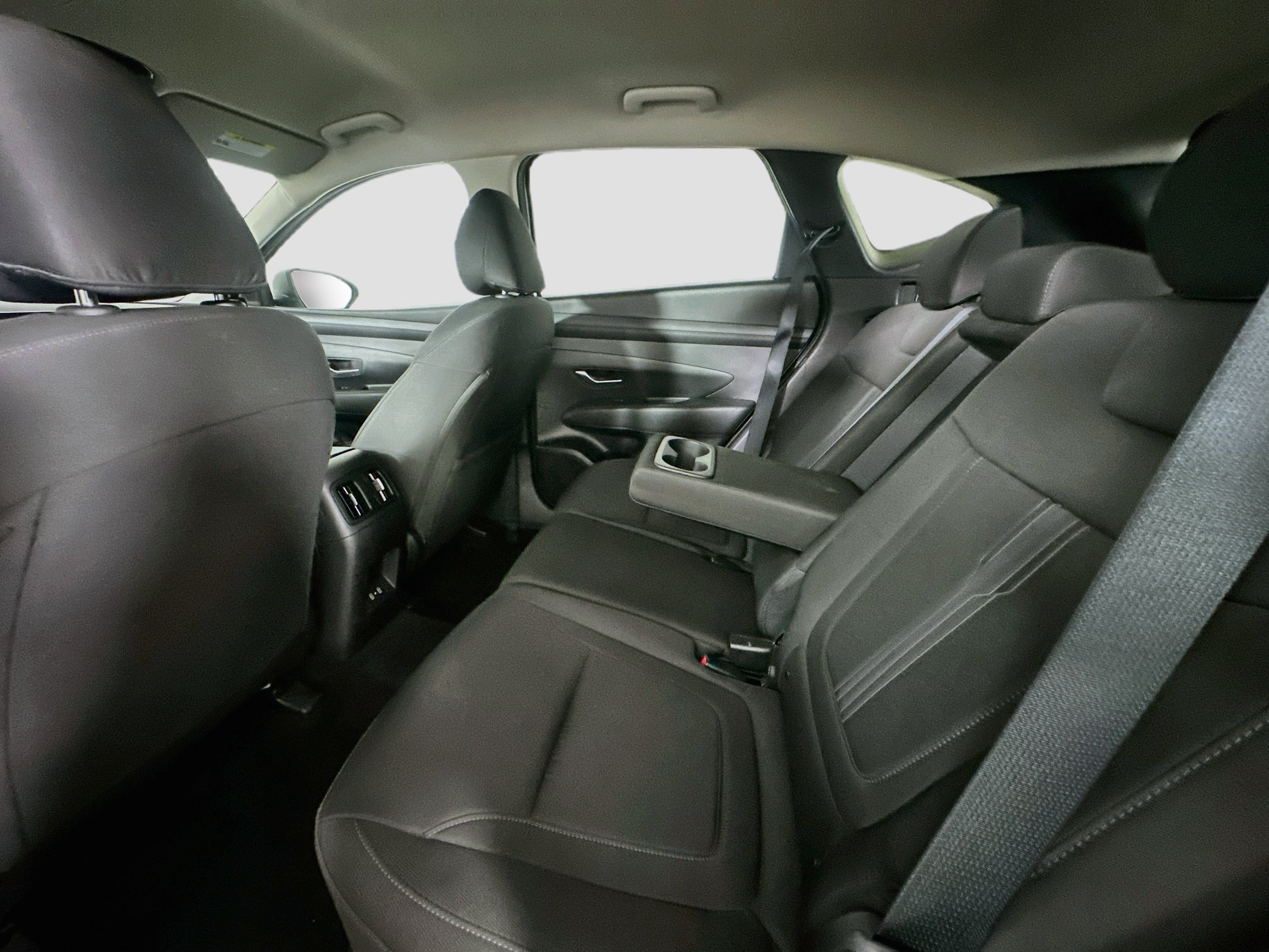 Used 2025 Hyundai Tucson SEL FWD image 25