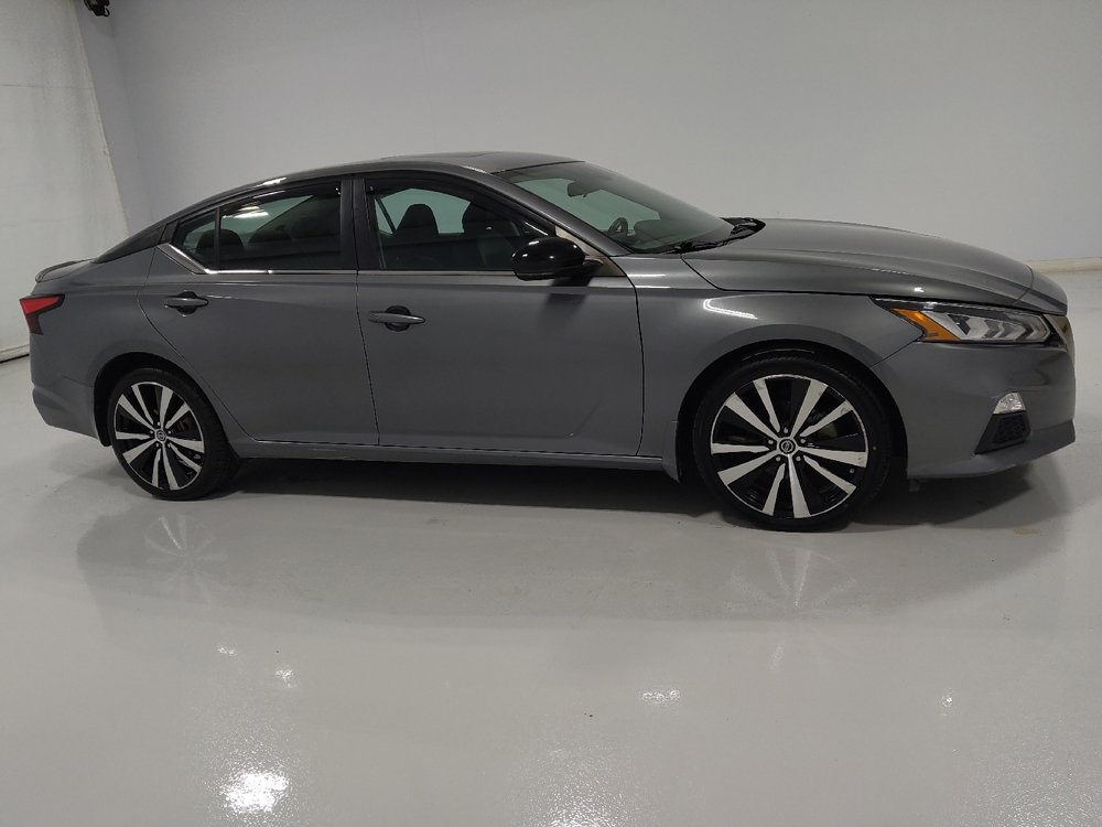 Used 2021 Nissan Altima 2.5 SR w/ SR Premium Package image 11