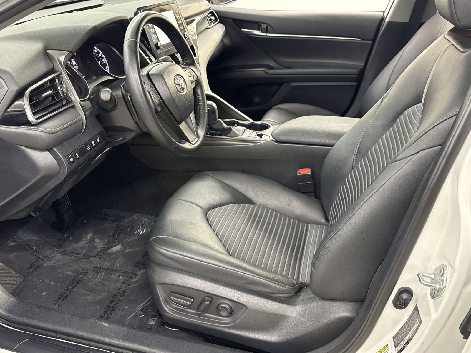 Used 2024 Toyota Camry SE w/ Cold Weather Package image 2