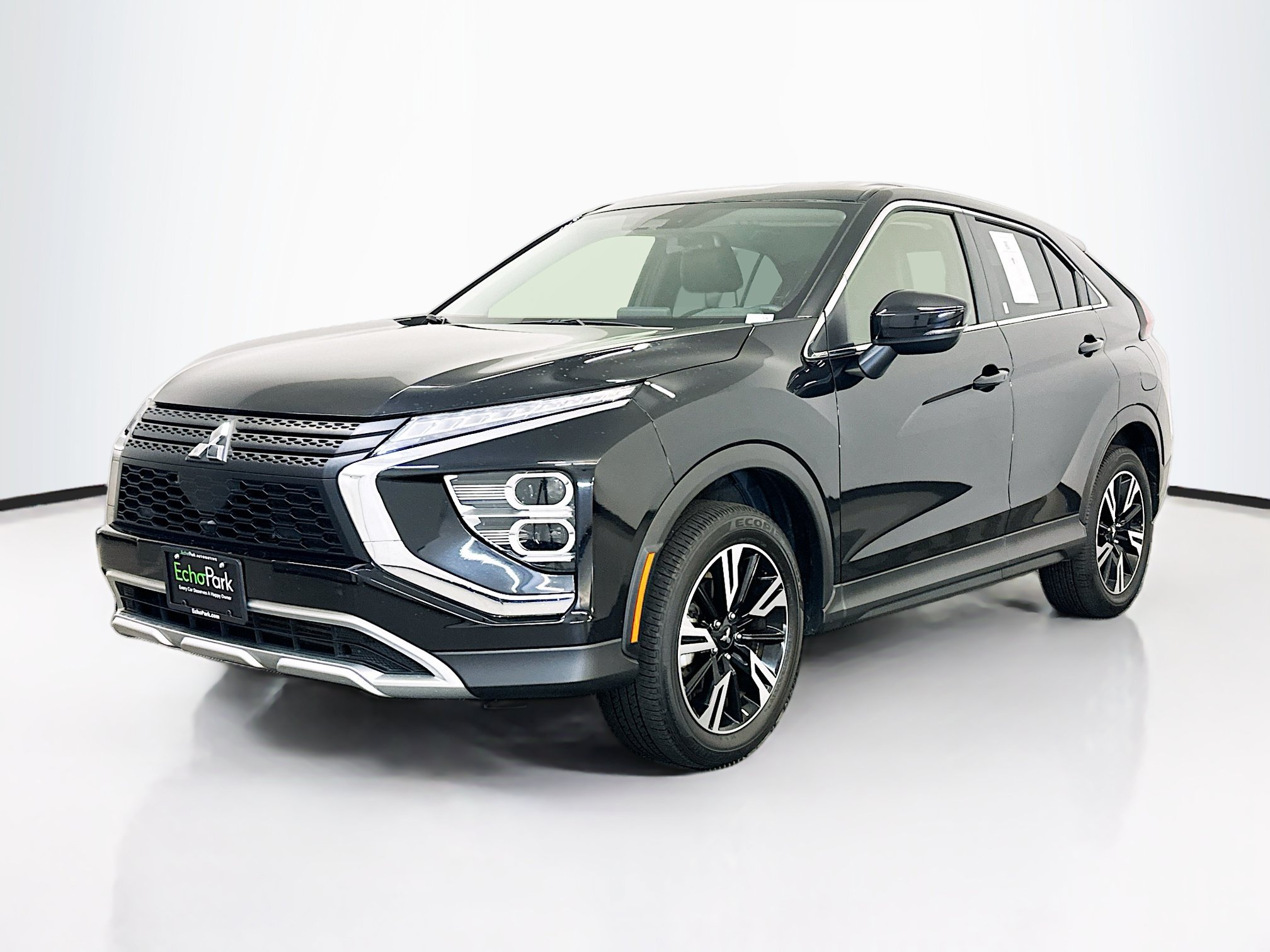 Used 2025 Mitsubishi Eclipse Cross SE AWD/4WD image 3