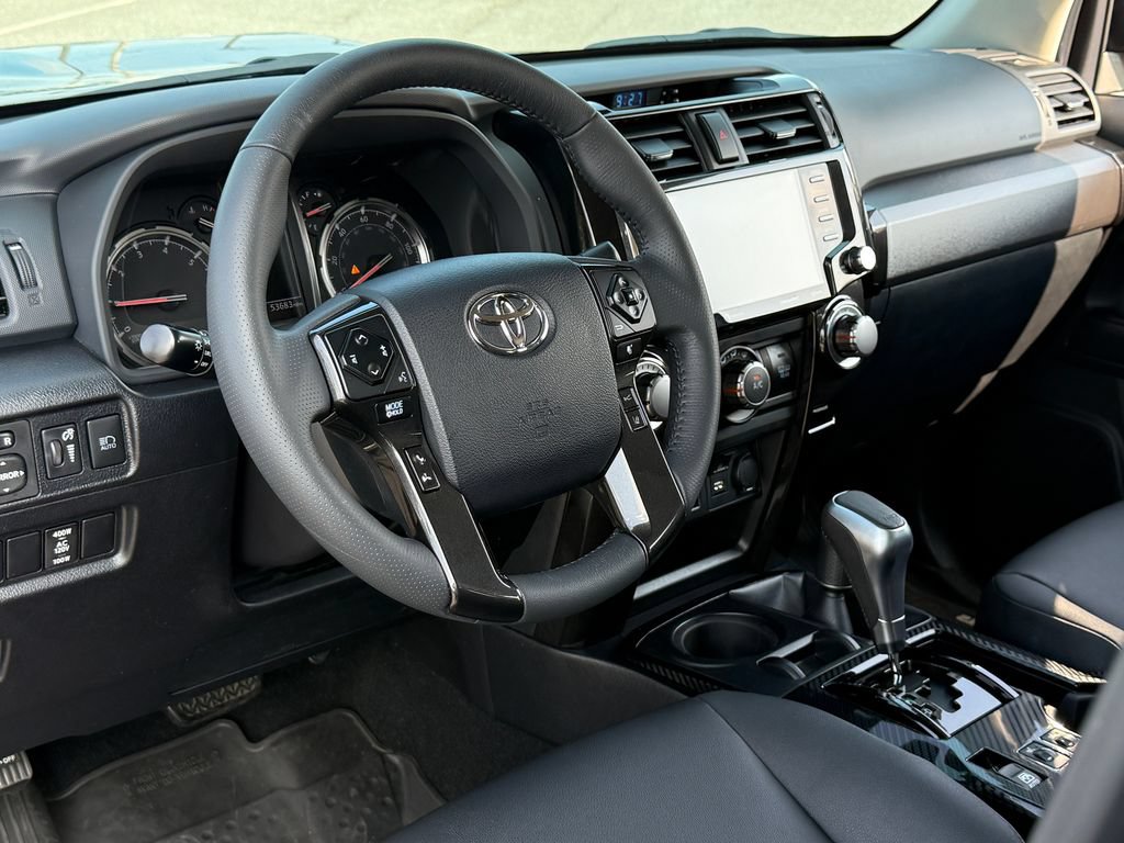 Used 2020 Toyota 4Runner TRD Off-Road Premium w/ Moonroof Package AWD/4WD image 28