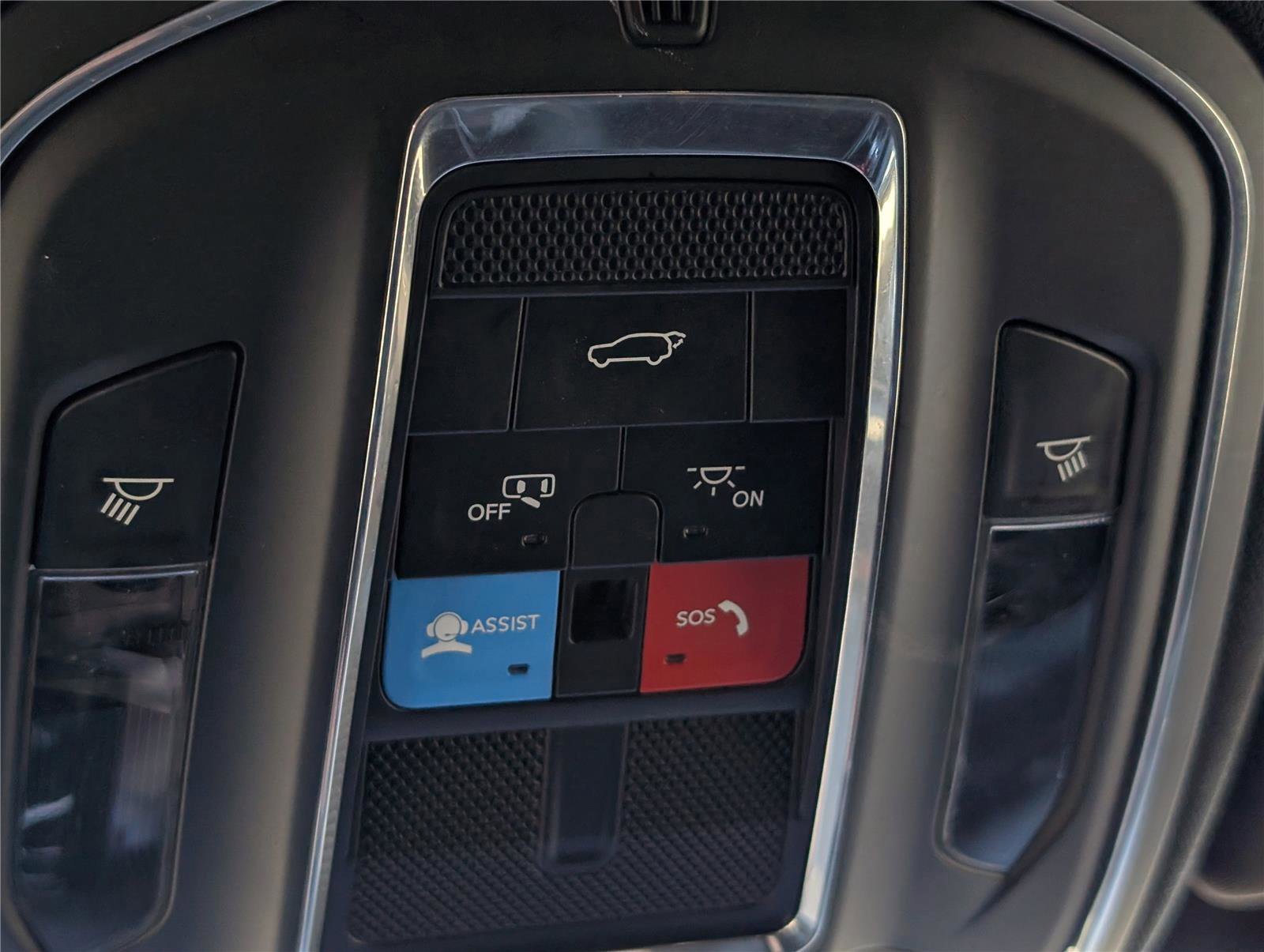 Used 2024 Jeep Wagoneer L Series II w/ Flexible Seating Group image 36