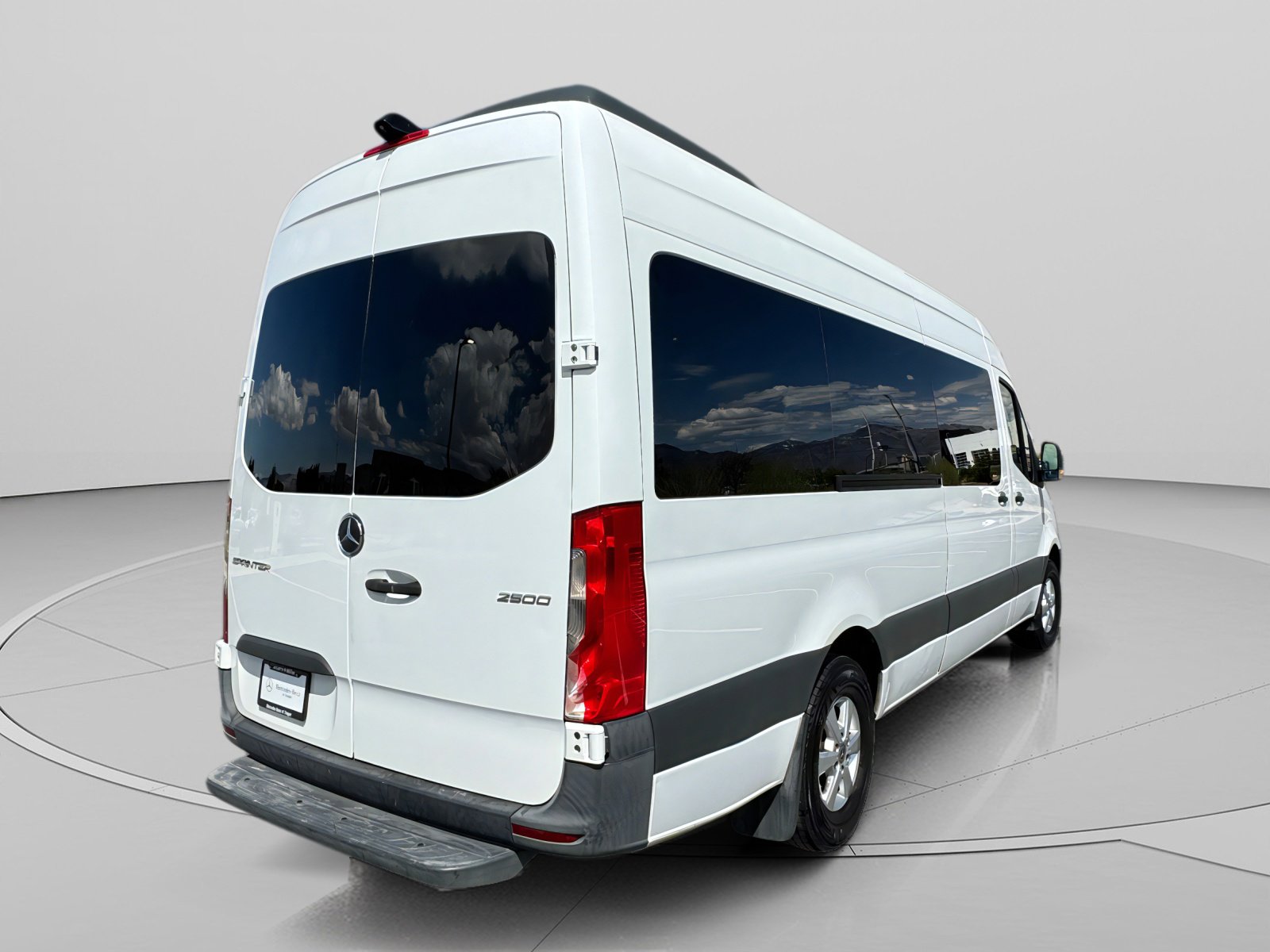 Used 2019 Mercedes-Benz Sprinter 2500 image 5