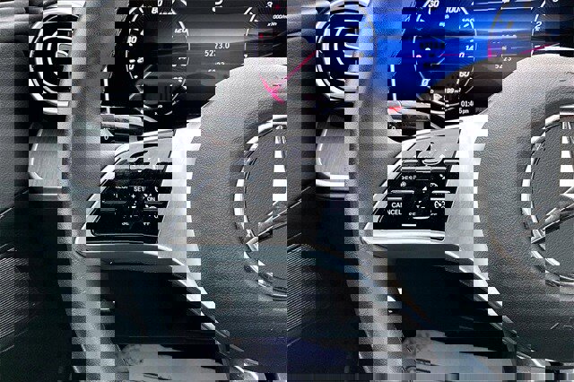 Certified 2025 Mercedes-Benz C 300 4MATIC Sedan image 14