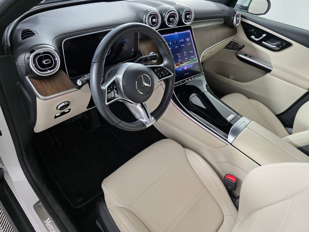 Used 2023 Mercedes-Benz GLC 300 4MATIC image 10