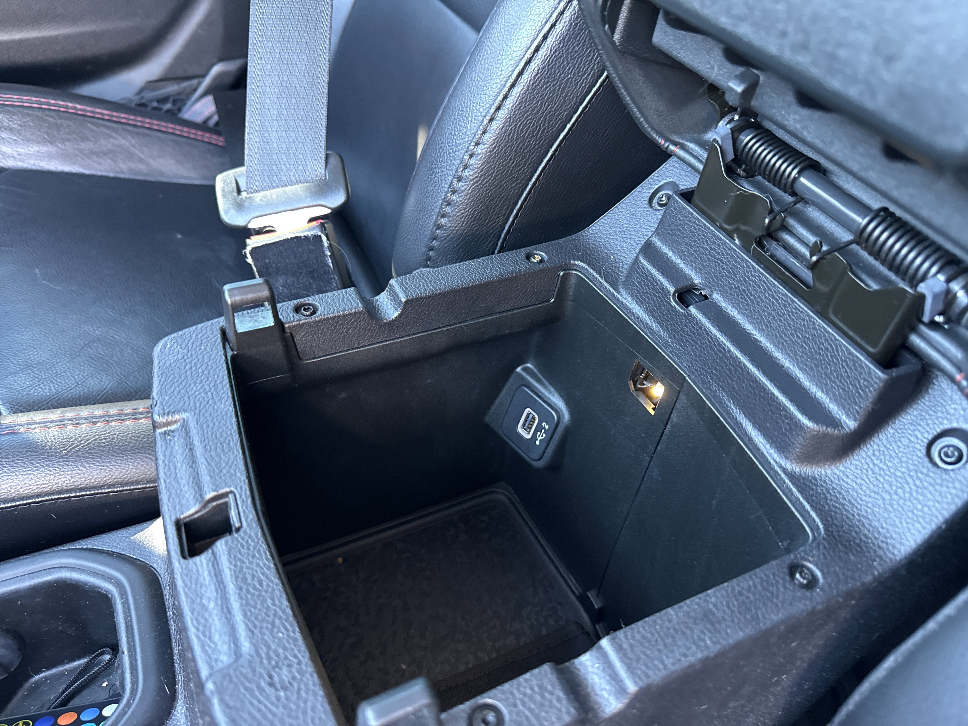 Used 2018 Jeep Wrangler Unlimited Rubicon image 53