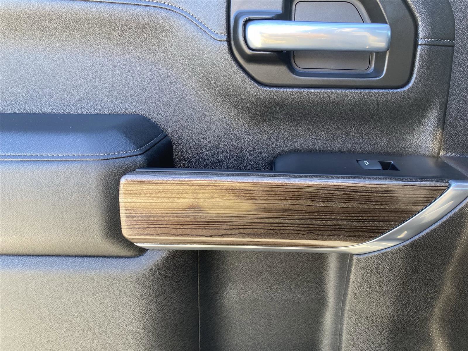 Used 2020 Chevrolet Silverado 1500 RST image 28