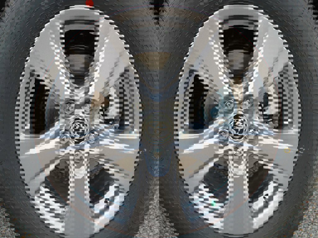 Used 2025 Toyota RAV4 XLE image 26