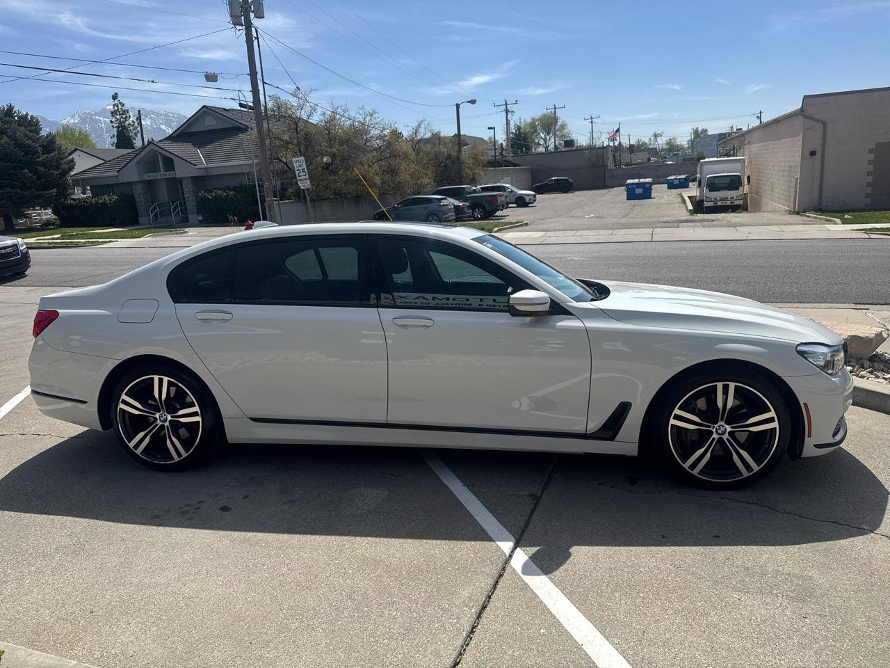 Used 2019 BMW 740i xDrive image 4
