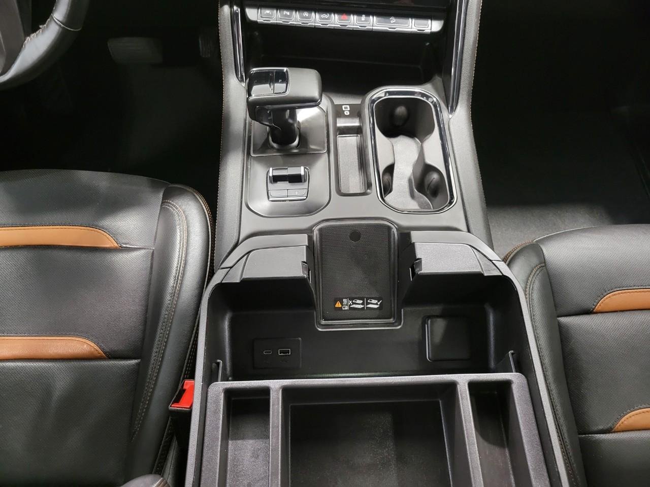 Certified 2024 GMC Sierra 1500 AT4 w/ AT4 Preferred Package AWD/4WD image 18