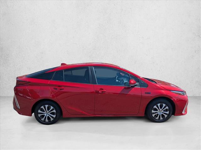 Used 2022 Toyota Prius Prime XLE FWD video 4