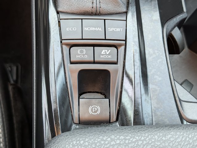 Used 2025 Toyota Camry SE FWD image 16