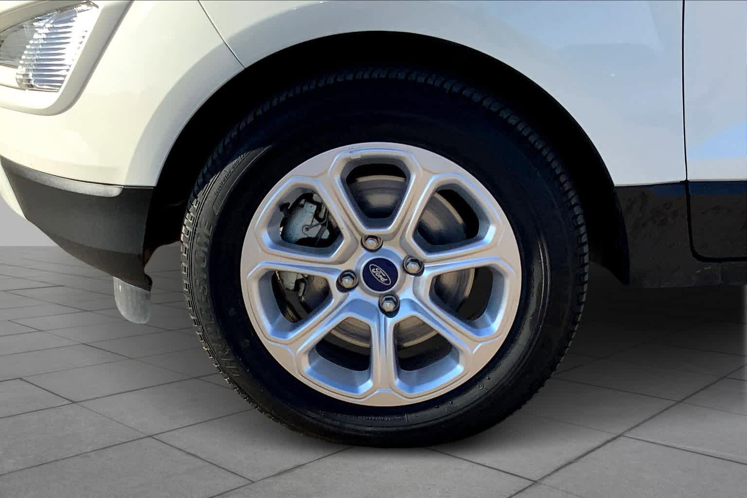 Used 2021 Ford EcoSport SE w/ SE Convenience Package image 11