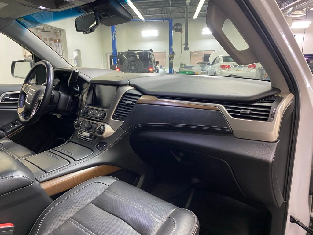 Used 2019 GMC Yukon Denali w/ Denali Ultimate Package image 20