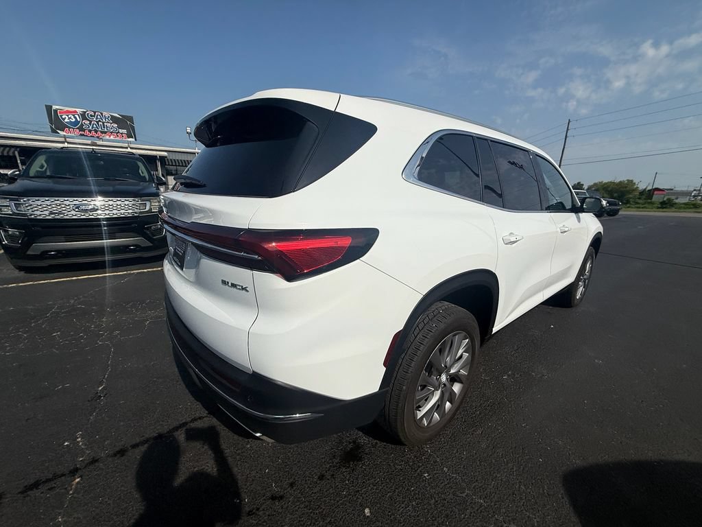 Used 2026 Buick Enclave Preferred FWD image 3