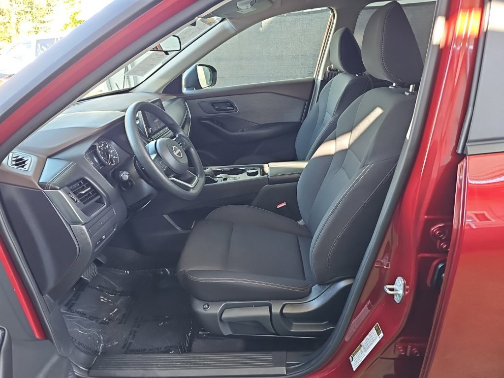 Used 2023 Nissan Rogue S AWD/4WD image 33