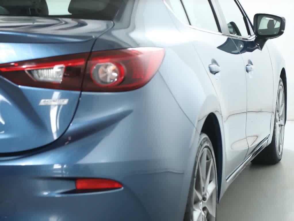 Used 2018 MAZDA MAZDA3 Grand Touring FWD image 43