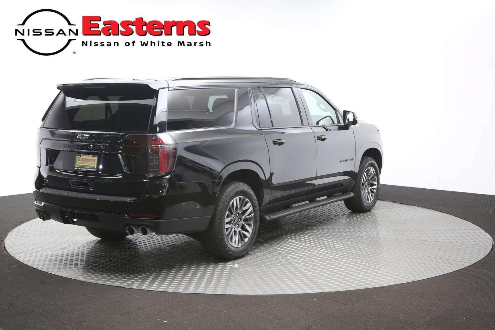 Used 2025 Chevrolet Suburban Z71 AWD/4WD image 44