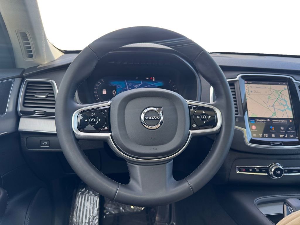 Used 2025 Volvo XC90 B5 Core w/ Protection Package Premier AWD/4WD image 15