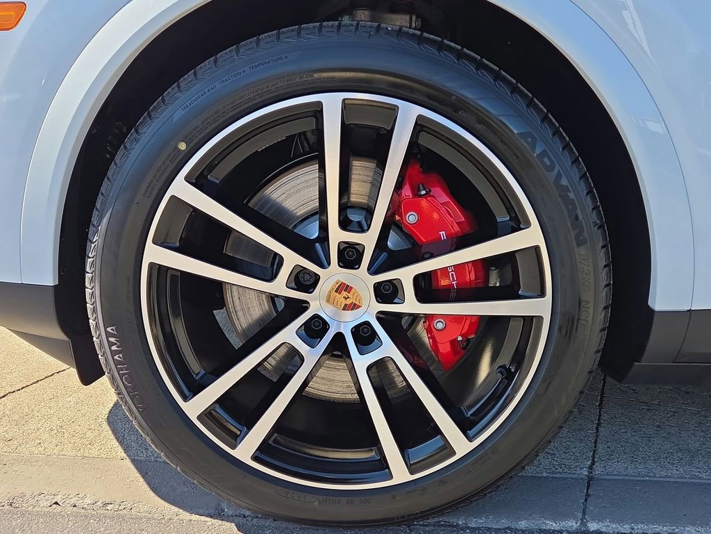 New 2026 Porsche Cayenne S image 24