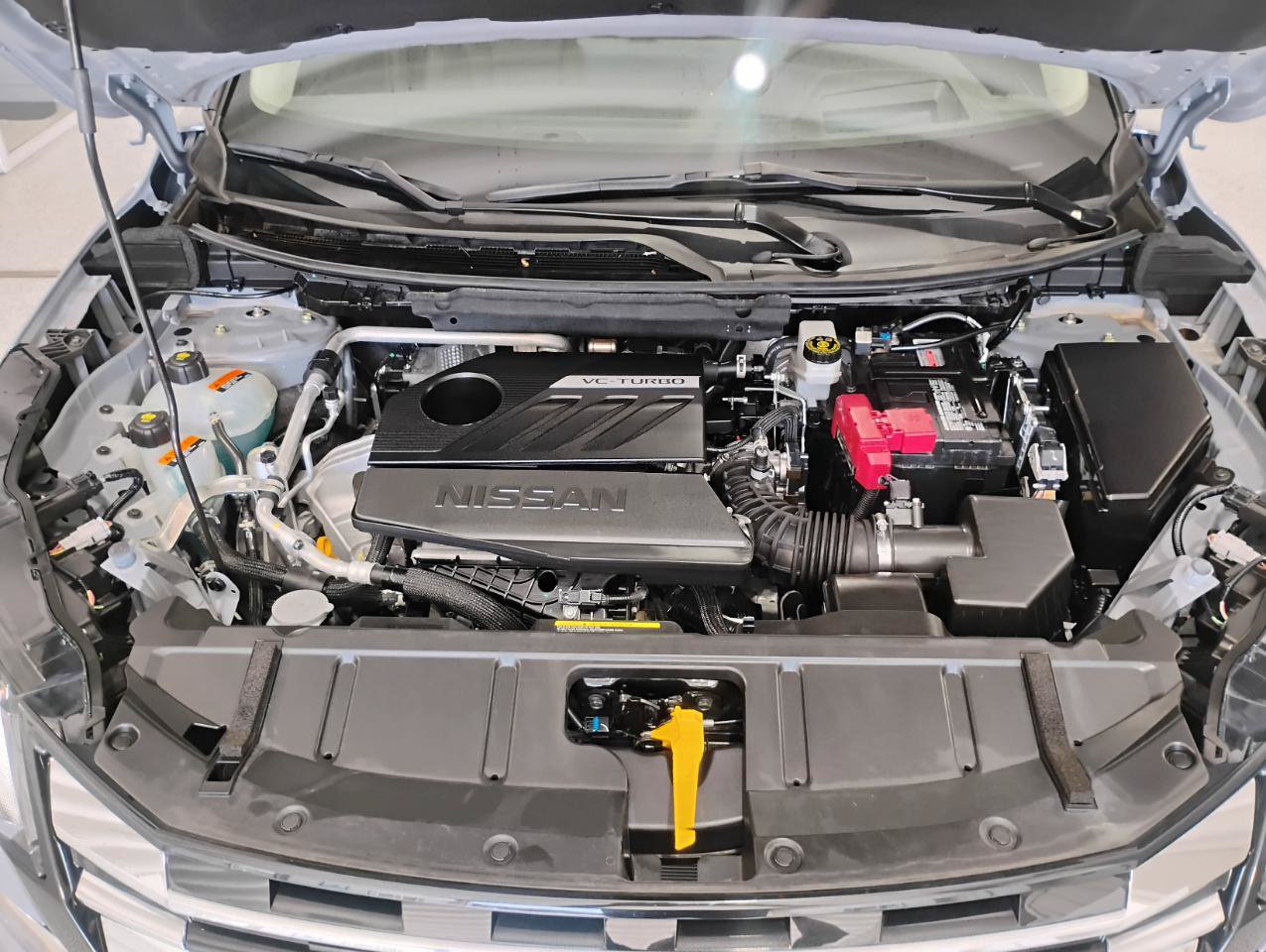 Used 2024 Nissan Rogue Platinum w/ Platinum Premium Package FWD image 32