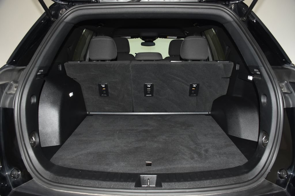 Used 2025 Chevrolet Equinox LT FWD image 25