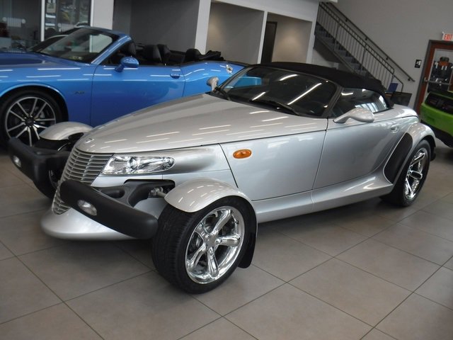 Used 2000 Plymouth Prowler image 4
